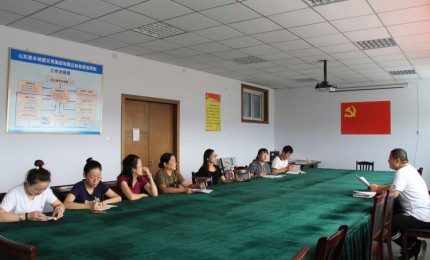 “傳遞愛的陽光”——獻(xiàn)愛心幫扶殘障兒童主題活動(dòng)