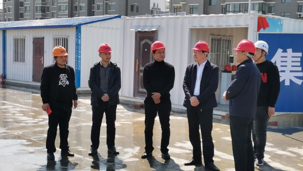 青州市副市長石凌峰一行到堯王山花園B區施工現場檢查指導工作