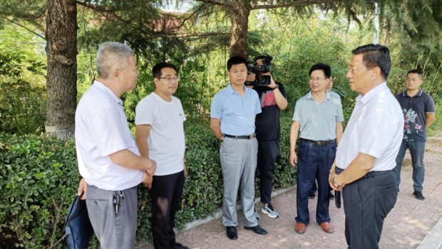 青州市人大副主任陳群光到云門山花園小區調研指導文明城市創建工作