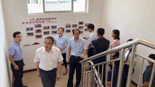 濰坊市委組織部到泰和苑黨群服務站調研紅色物業創建工作